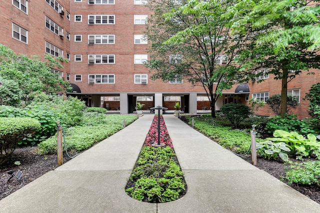 4970 N Marine Dr Unit 822, Chicago, IL 60640 - view of apartment building / complex