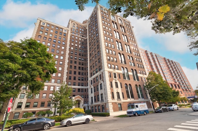 5555 S Everett Ave Unit C14, Chicago, IL 60637 - view of apartment building / complex