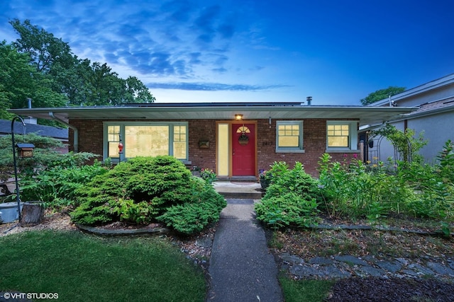 2417 Lyons St, Evanston, IL 60201 - ranch-style home featuring brick siding