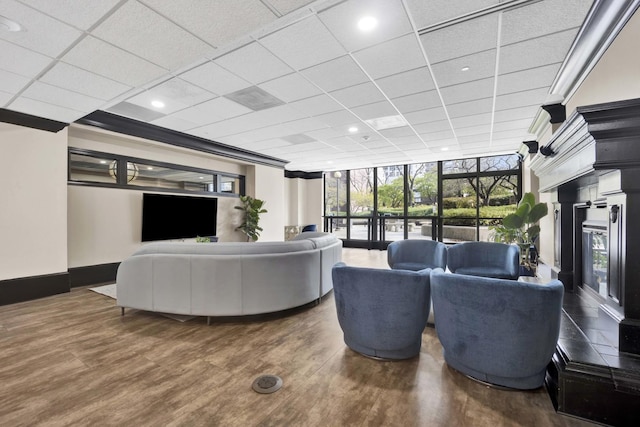 10 E Ontario St Unit 907, Chicago, IL 60611 - building lobby featuring expansive windows and a paneled ceiling