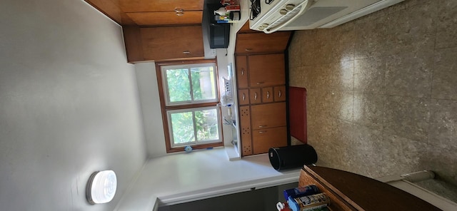 27375 W Nippersink Rd, Ingleside, IL 60041 - interior space