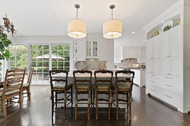 475 Red Fox Ln, Lake Forest, IL 60045 - dining room featuring dark wood finished floors and recessed lighting
