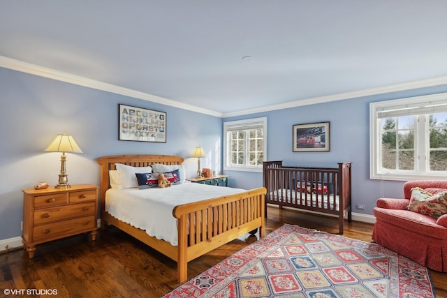 475 Red Fox Ln, Lake Forest, IL 60045 - bedroom with crown molding and wood finished floors