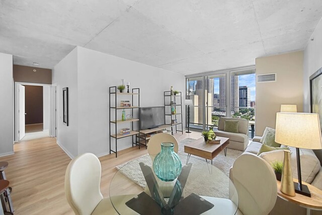 659 W Randolph St Unit 1216, Chicago, IL 60661 - photo 9