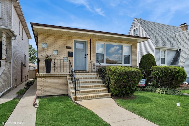 7535 W Carmen Ave, Harwood Heights, IL 60706 - photo 1