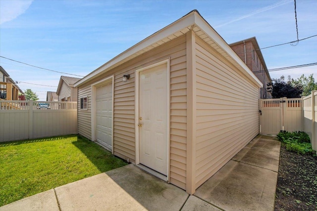6825 W 64th Pl, Chicago, IL 60638 - view of outdoor structure with a gate