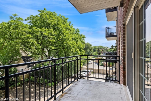 501 Forest Ave Unit 305, Glen Ellyn, IL 60137 - view of balcony