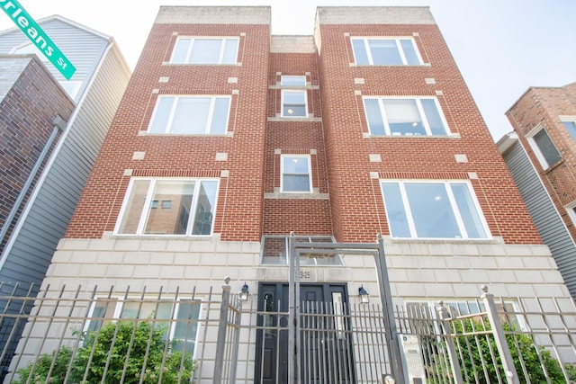 323 W Schiller St Unit 1W, Chicago, IL 60610 - view of property