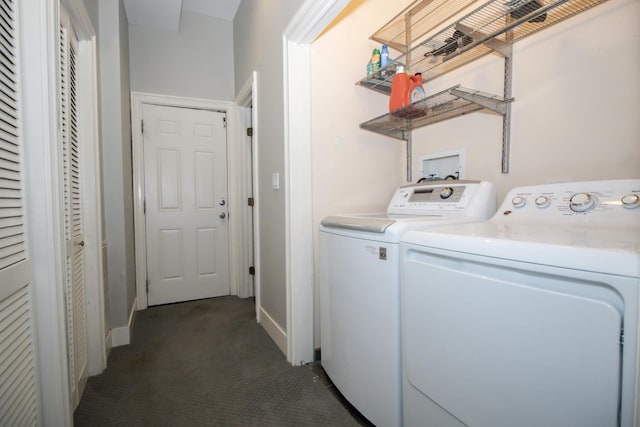323 W Schiller St Unit 1W, Chicago, IL 60610 - laundry room with washer and clothes dryer and carpet
