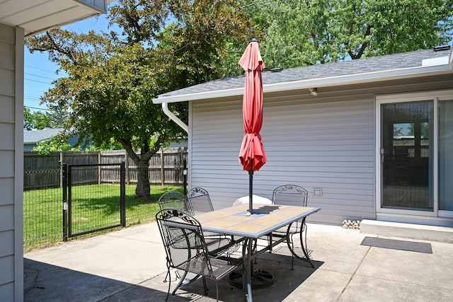 114 S Chestnut Dr, Streamwood, IL 60107 - view of patio / terrace featuring outdoor dining area