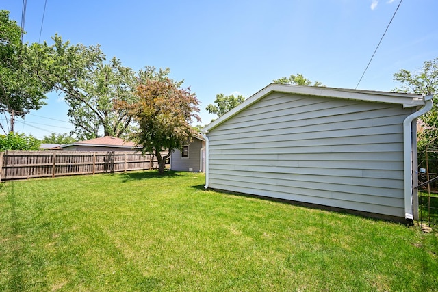 114 S Chestnut Dr, Streamwood, IL 60107 - view of yard
