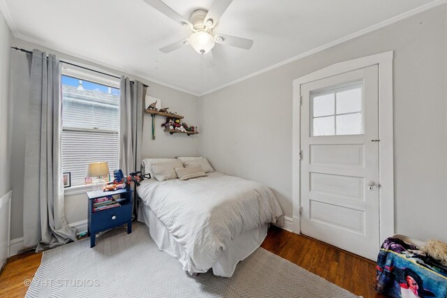 9606 S Vanderpoel Ave, Chicago, IL 60643 - bedroom with wood finished floors, ornamental molding, and ceiling fan