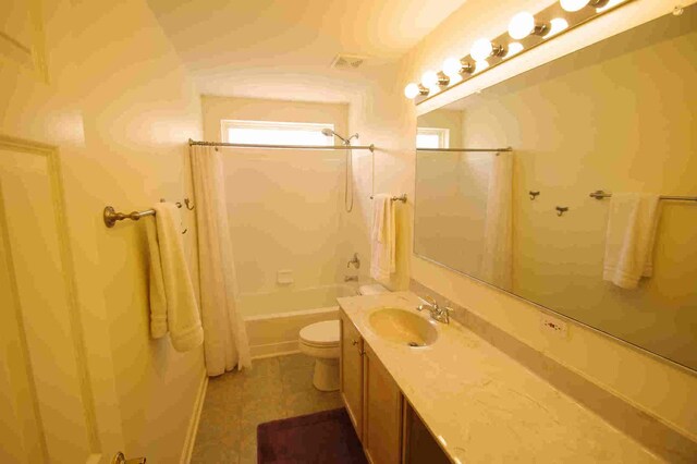 1437 Sage Dr, Bolingbrook, IL 60490 - bathroom featuring vanity and shower / bath combo