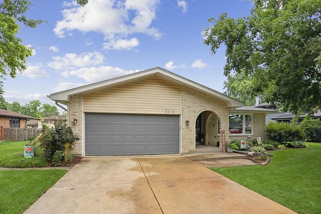 2414 Chippewa Ct, Lisle, IL 60532 - photo 2
