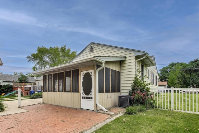 1005 N 13th St, Dekalb, IL 60115 - photo 29