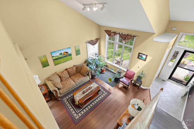 4091/2 Concord Ave, Fox River Grove, IL 60021 - living area with healthy amount of natural light, high vaulted ceiling, and wood finished floors