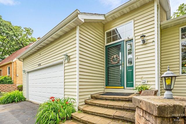 4091/2 Concord Ave, Fox River Grove, IL 60021 - entrance to property with asphalt driveway and an attached garage