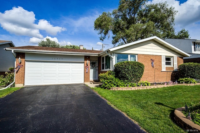16529 Brenden Ln, Oak Forest, IL 60452 - photo 1
