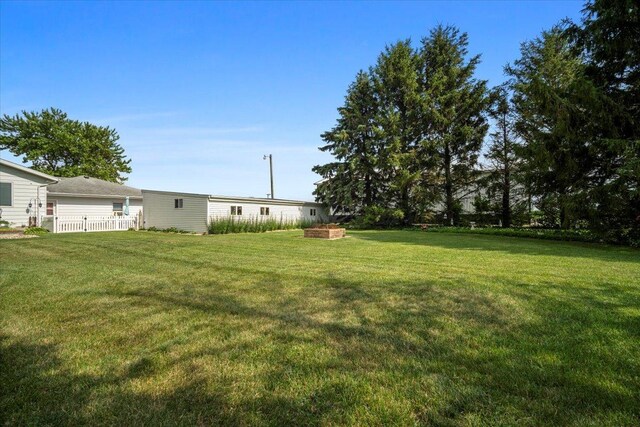 13079 N 1800 E Rd, Pontiac, IL 61764 - view of yard
