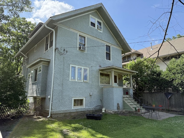 500 Fair Oaks Ave, Oak Park, IL 60302 - rear view of house with stucco siding