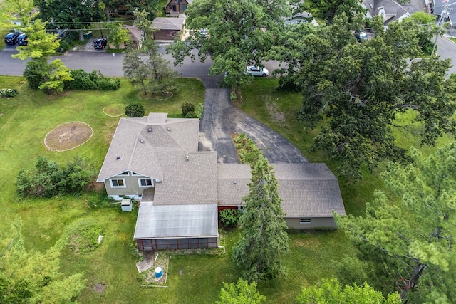 80 N Lake Ave, Third Lake, IL 60030 - aerial view of property and surrounding area