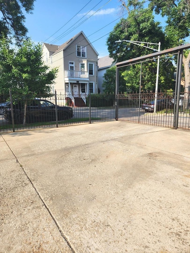 2027 N Sawyer Ave, Chicago, IL 60647