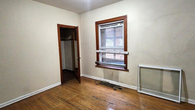 10742 S Prairie Ave, Chicago, IL 60628 - photo 6