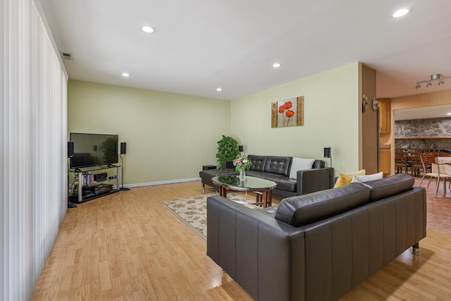 398 Clearmont Dr, Elk Grove Village, IL 60007 - living area with light wood finished floors and recessed lighting