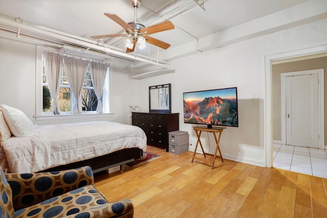 1360 E Madison Park Unit B, Chicago, IL 60615 - bedroom featuring light wood-style flooring and ceiling fan