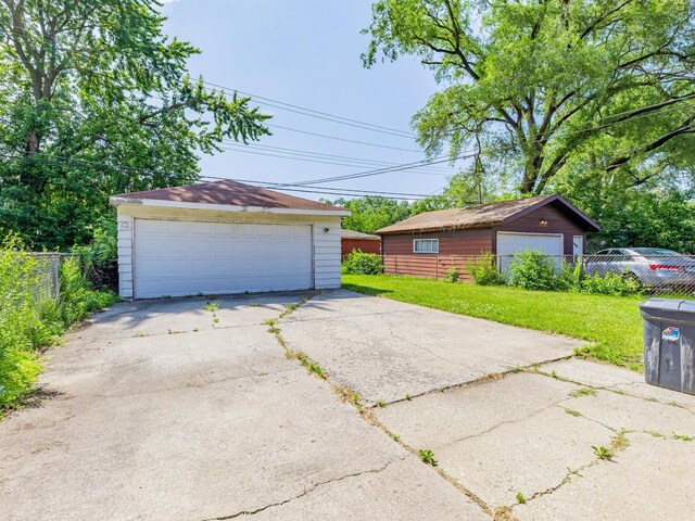 14732 Dorchester Ave, Dolton, IL 60419 - view of detached garage