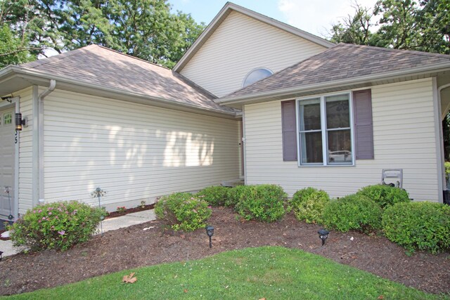 135 Miller Rd, Lake Zurich, IL 60047 - photo 2