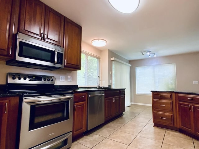 735 Ravinia Dr, Gurnee, IL 60031 - photo 10