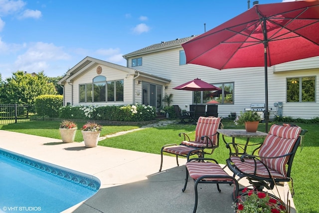 10305 Ridge Ln, Huntley, IL 60142 - back of property with a patio