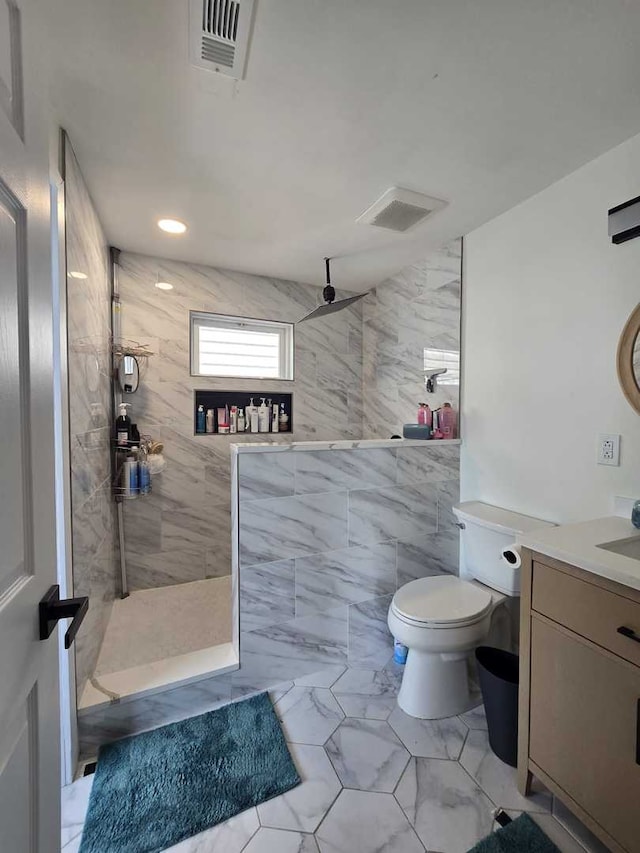 3447 W Melrose St, Chicago, IL 60618 - full bath featuring vanity and walk in shower