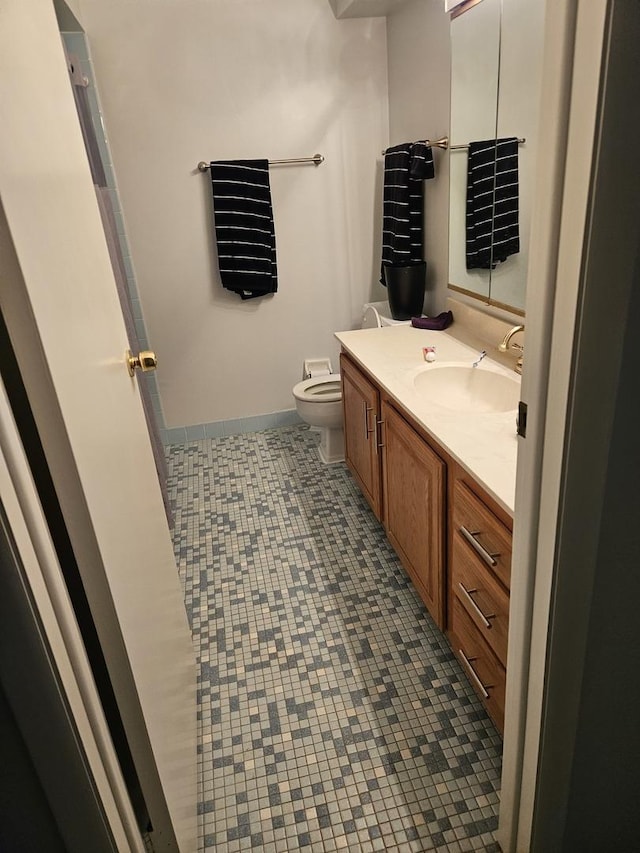 740 Saint Andrews Ln Unit 37, Crystal Lake, IL 60014 - bathroom with vanity and toilet