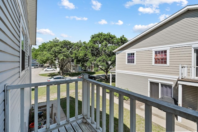 676 Cleo Ct Unit 676, Wheeling, IL 60090 - wooden terrace with a lawn