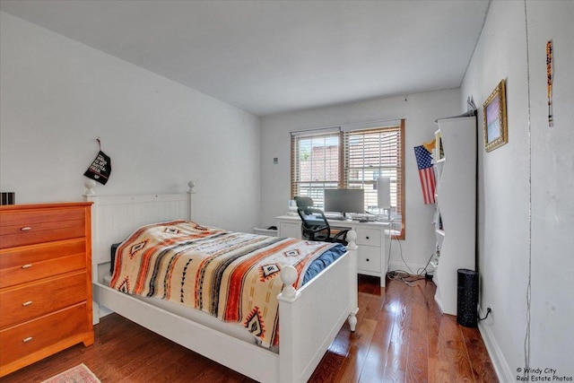 1505 Della Dr, Hoffman Estates, IL 60169 - bedroom with hardwood / wood-style floors