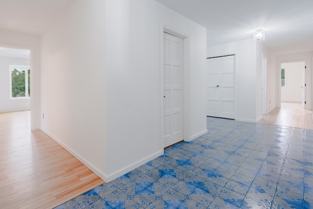 921 Cassie Dr, Joliet, IL 60435 - corridor with baseboards