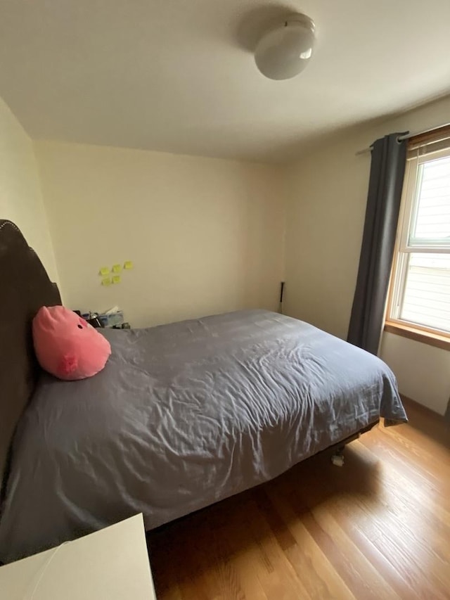 461 W 28th Pl, Chicago, IL 60616 - bedroom with wood finished floors