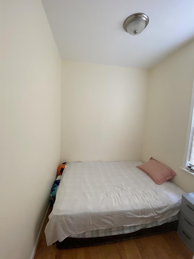 461 W 28th Pl, Chicago, IL 60616 - bedroom with wood finished floors