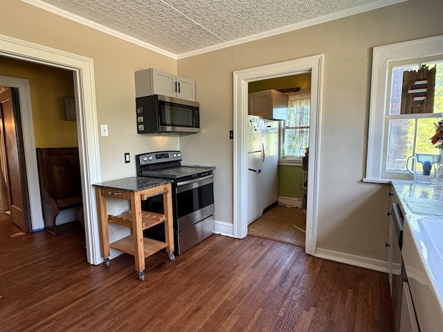 511 Richardson Ave, Ashton, IL 61006 - photo 14