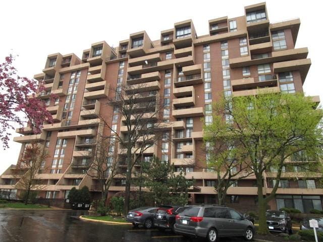 465 W Dominion Dr Unit 508, Wood Dale, IL 60191 - view of apartment building / complex