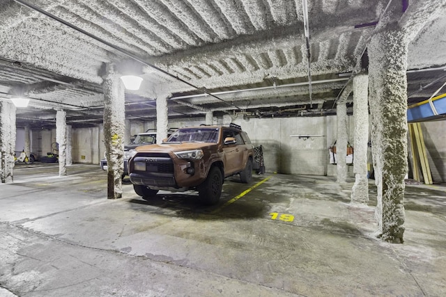 1215 W Gunnison St Unit 202, Chicago, IL 60640 - view of parking garage