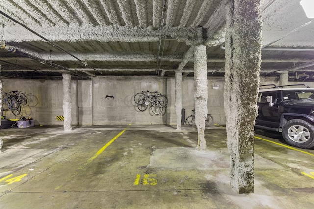 1215 W Gunnison St Unit 202, Chicago, IL 60640 - view of parking deck