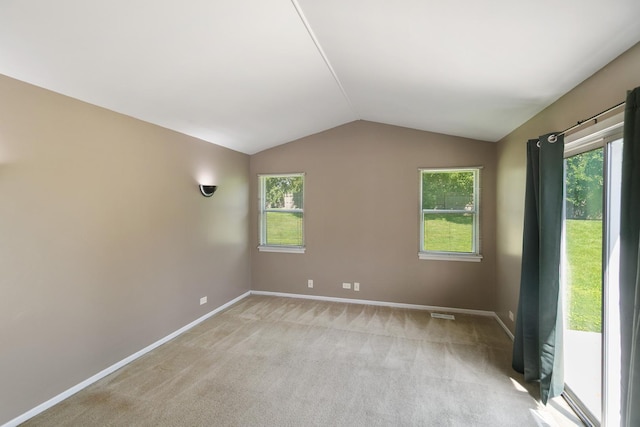 895 Fieldside Ln, Aurora, IL 60504 - empty room featuring vaulted ceiling and light carpet