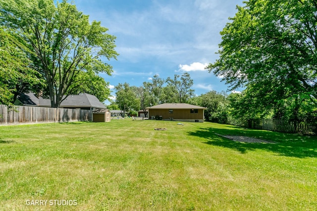 2N436 Bernice Ave, Glen Ellyn, IL 60137 - view of yard