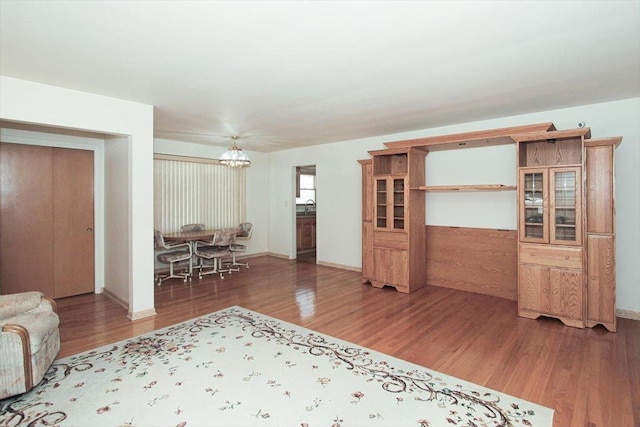 117 N Kenilworth Ave, Mount Prospect, IL 60056 - living room with wood finished floors and baseboards