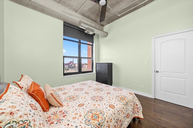 811 W 15th Pl Unit 709, Chicago, IL 60608 - bedroom with dark wood-type flooring and baseboards