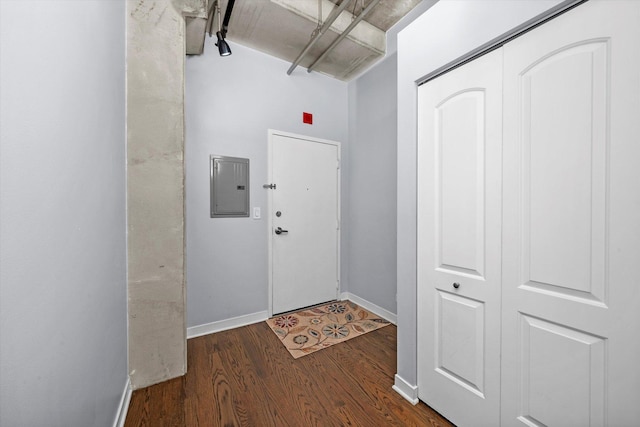 811 W 15th Pl Unit 709, Chicago, IL 60608 - entrance foyer with electric panel and wood finished floors