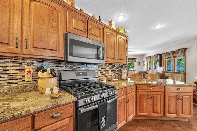 401 N Walnut St, Oakland, IL 61943 - photo 17